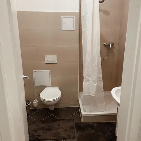 Modernes Am Zentrum Und Stadtpark Apartment *
