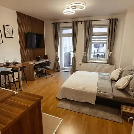 Modernes Am Zentrum Und Stadtpark Apartment *